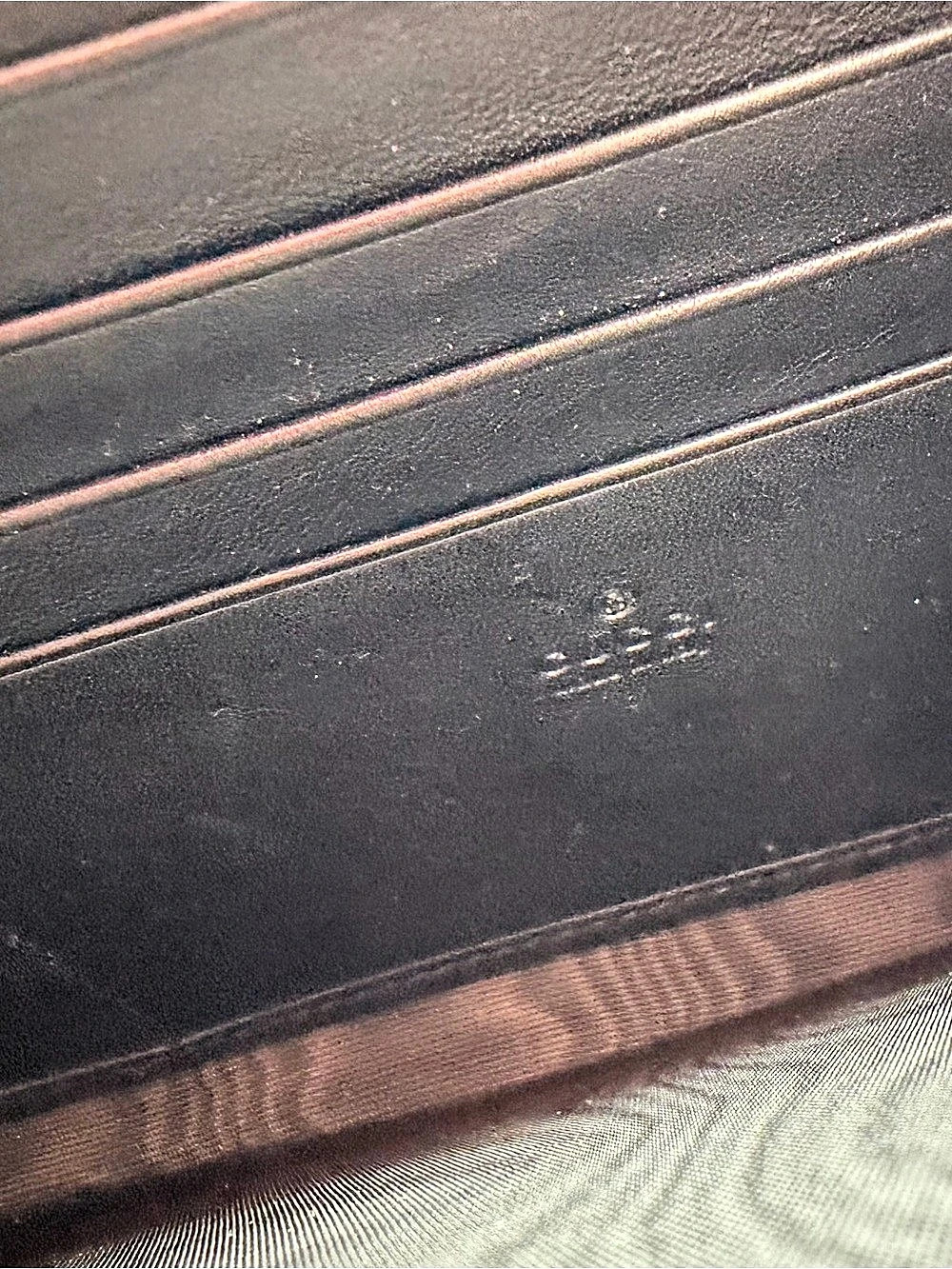 Gucci GG Marmont Velvet Shoulder Bag in Black - Picture 5 of 6